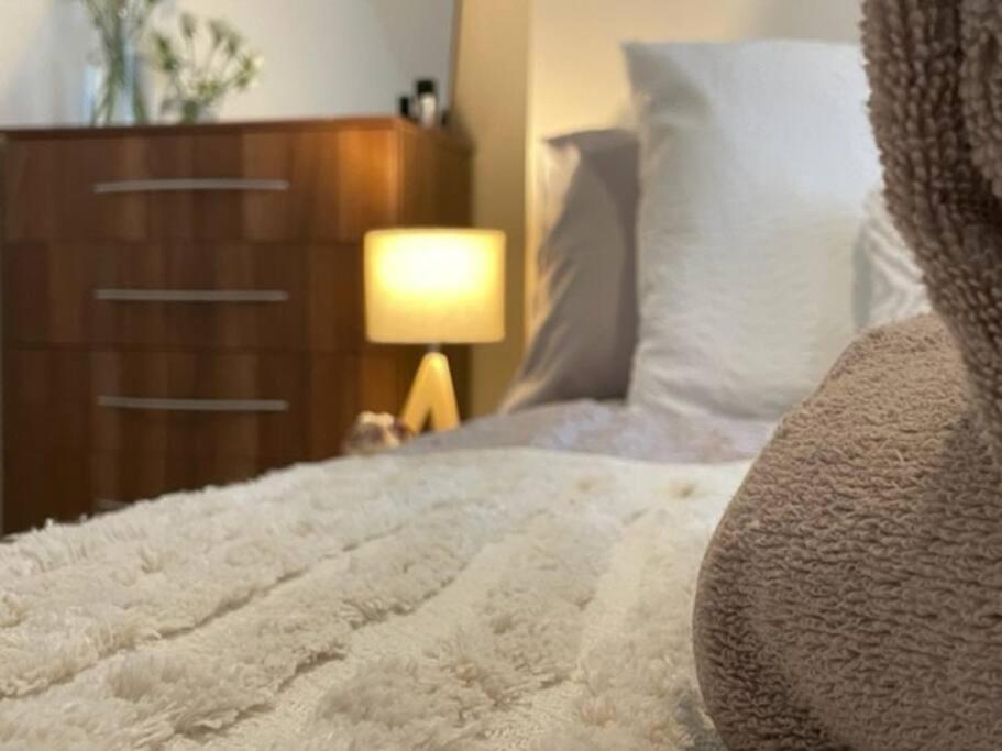 5 Bedroom, Sleeps 9 - Base To Explore And Beyond Holiday home *