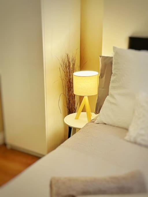 Holiday home 5 Bedroom, Sleeps 9 - Base To Explore And Beyond *