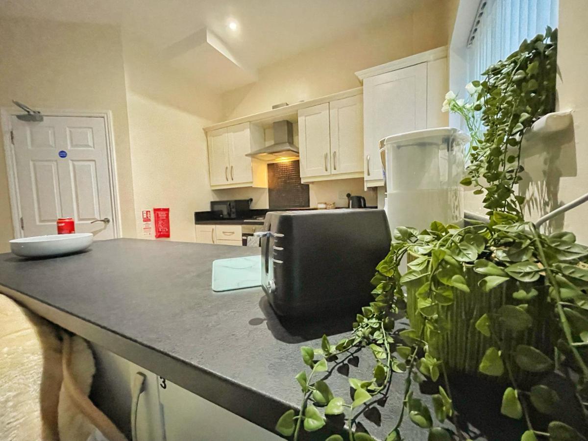 5 Bedroom, Sleeps 9 - Base To Explore And Beyond *